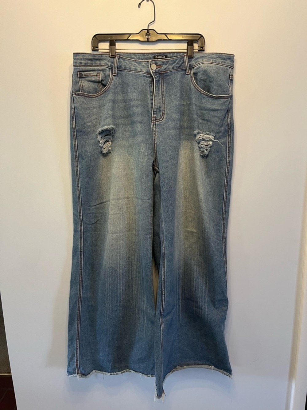 Flamingals Women's Light Blue Distressed Wide-Leg Jeans